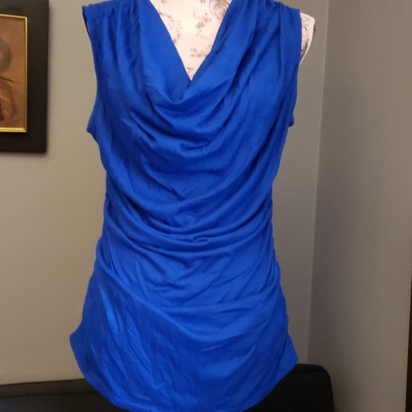 Draped neck shirt - Picture 2 of 4